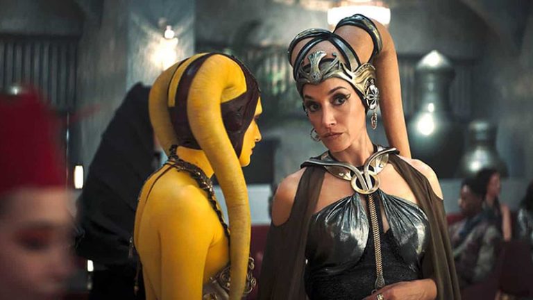 Who are the waitresses in The Boba Fett Book?