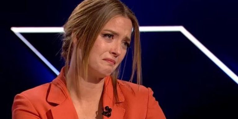 María Casado breaks down crying in her new program, worried about the audience data
