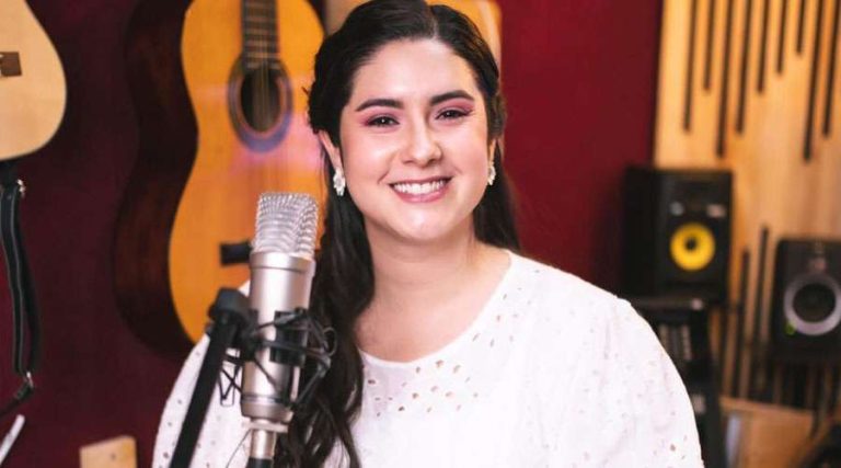 Catholic singer releases new video for the song “Thank you Lord”