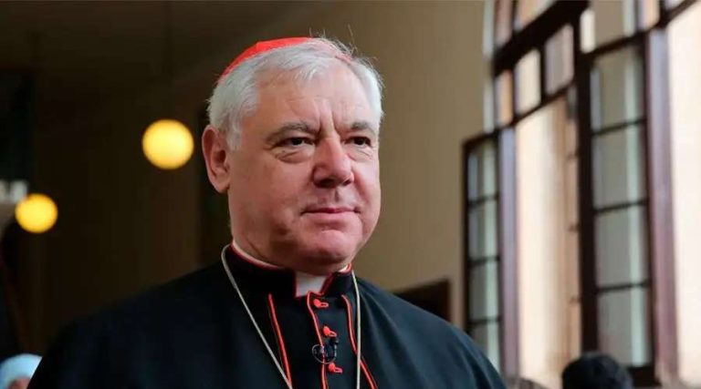 The Pope defines Cardinal Müller as “a teacher of Catholic faith and doctrine”