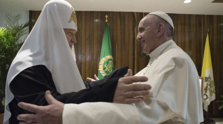 Pope writes personal letter to Russian Patriarch Kirill for Orthodox Easter