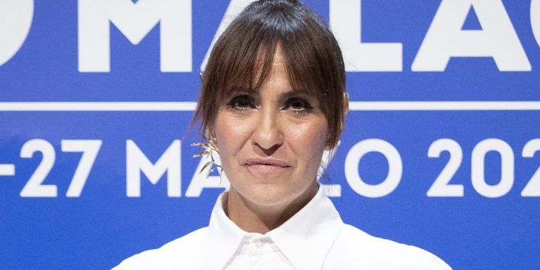 Melani Olivares looks for the girl who could have been hit by the car that was stolen