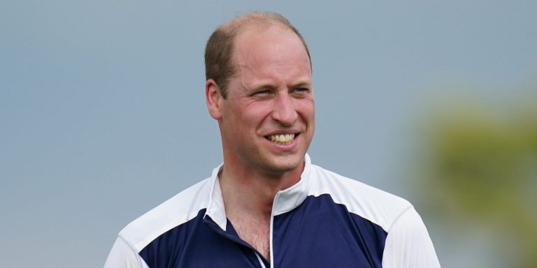 The Duke and Duchess of Cambridge congratulate Father’s Day with a photograph of Prince William and his three children