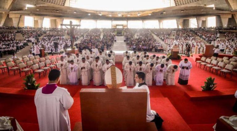 With 37 new priests, the historic weekend of ordinations in Mexico concludes